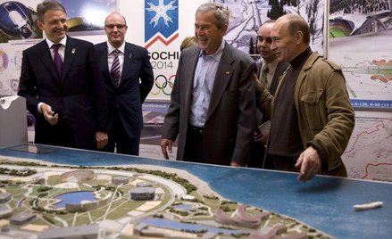 Prezydenci Rosji i Stanów Zjednoczonych oglądają makietę igrzysk w prywatnej rezydencji Putina w Soc