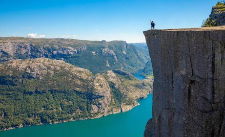 Wiszący nad Lysefjordem klif Preikestolen to jedna z najsłynniejszych atrakcji regionu Rogaland