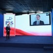 Zdalne oświadczenie Zbigniewa Ziobry na ekranie w siedzibie PiS przy ul. Nowogrodzkiej w Warszawie