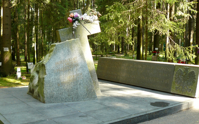 Cmentarz w Lewaszowie