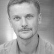 Mariusz Dąbrowski z Departamentu Świadczeń Rodzinnych w MPiPS