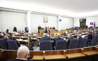 Połowa Senatu potępia "kłamliwą nagonkę" na Tomasza Grodzkiego
