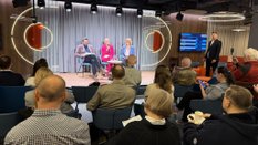 Turystyczne statystyki Mazowsza za 2025 rok zaprezentowali na dzisiejszej konferencji przedstawiciel