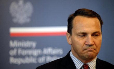 Radosław Sikorski: Nie mieszajmy zamiany ciał z polityką