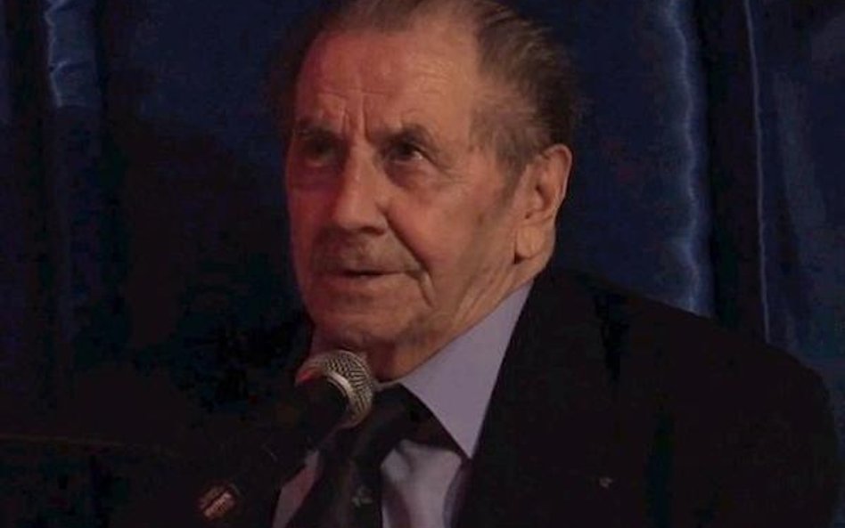 Gerard Cieślik, piłkarz. Zmarł 3 listopada 2013 roku.