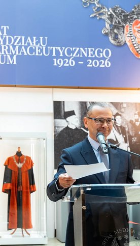W ramach inauguracji obchodów jubileuszu Wydziału Farmaceutycznego w auli Centrum Dydaktycznego WUM 