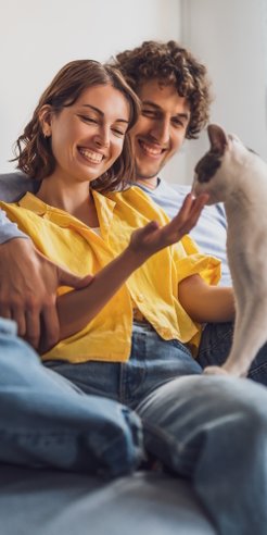 Coraz częściej młodzi wybierają relacje stabilne, bezpieczne i oparte na partnerstwie.