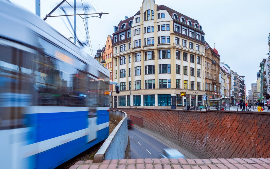 O tym, jaki symbol znajdzie się w nowych tramwajach, mieszkańcy Wrocławia zdecydują w internetowym g