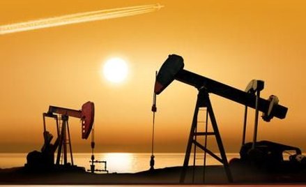 Za baryłkę ropy gatunku Brent płacono w poniedziałek już tylko 48 dol.