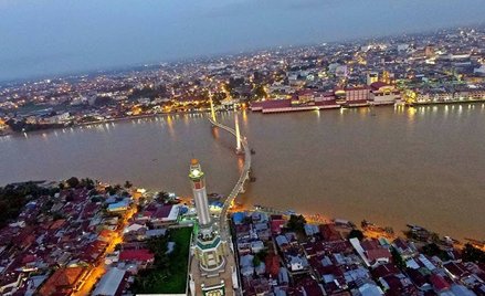 Indonezja: Gwałcona przez brata, skazana za aborcję