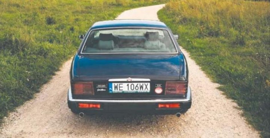 Ponadczasowa linia tej limuzyny to kwintesencja dobrego stylu.