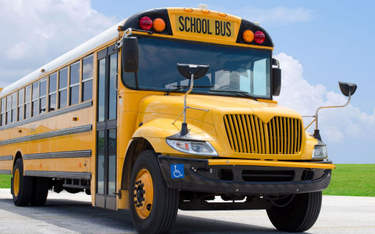 USA: Kierowca szkolnego autobusu groziła strzelaniem do dzieci