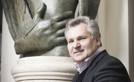 SLD powstało jako jednolity twór, wypłukując się z wielu niepokornych postaci i dając szansę aparatc