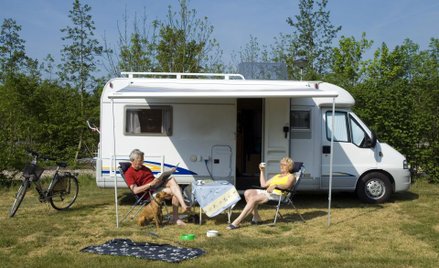 Czy bonem turystycznym można zapłacić za kampera lub łódkę