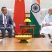 Premier Indii Narendra Modi i chiński minister spraw zagranicznych Wang Yi w Nowym Delhi