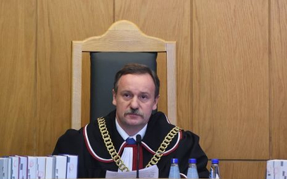 Sędzia TK Piotr Pszczółkowski, podczas ogłoszenia wyroku TK dotyczącego skargi konstytucyjnej w spra