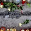 Tusk wspomina w exposé słowa "Zwykłego, szarego człowieka”. Kim był Piotr Szczęsny?
