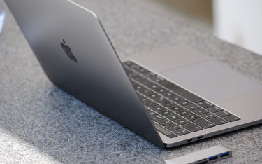 MacBooki do wymiany. Apple ostrzega klientów