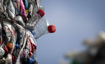 Sieci handlowe ostro walczą z plastikiem. To nie tylko deklaracje