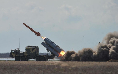 Wystrzelenie pocisku R-360A systemu Neptun. Fot./MO Ukrainy.