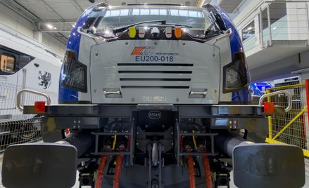Newag z kolejnym wielkim kontraktem. PKP Intercity dokupuje Griffiny EU200