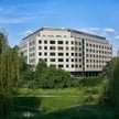 Znany warszawski hotel przejdzie modernizację i zyska nową markę. Porozumienie zawarły Polski Holdin