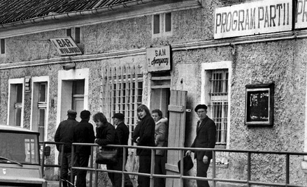 Program partii, a na pociechę – Bar Myśliwski. Wieliczki koło Olecka, rok 1976