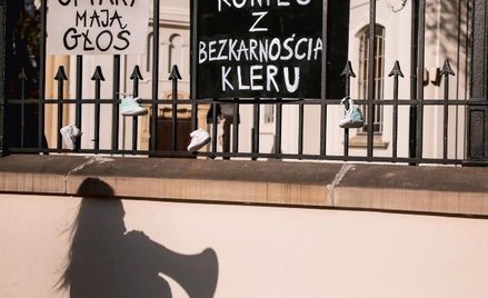 Pedofilię w Kościele powinno zwalczać państwo – uważają Polacy