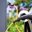Auta na prąd: Minister infrastruktury chce zmienić rozporządzenie w sprawie warunków technicznych po