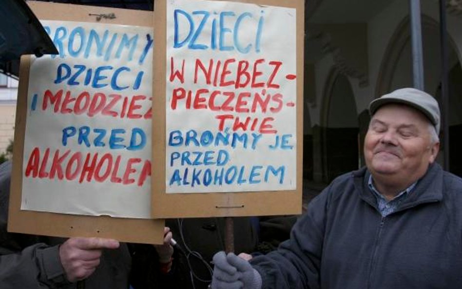 Łatwo stracić zezwolenie na sprzedaż alkoholu