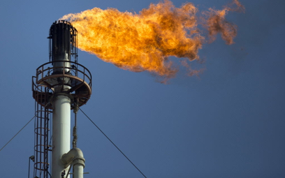 Giełdowe firmy wydobywają mniej ropy i gazu