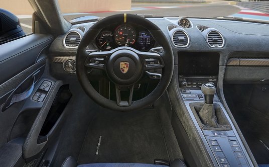 Porsche 718 Cayman GT4 RS