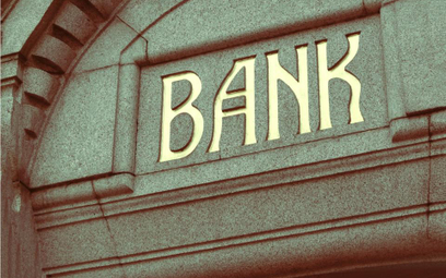 Financial Times: Banki zwalniają