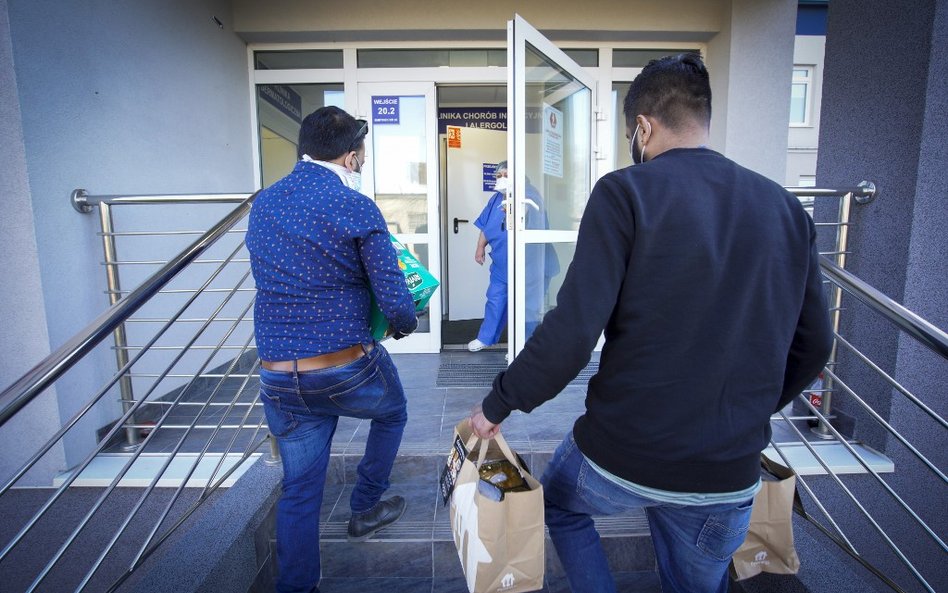 Epidemia w Polsce: Kolejny wzrost liczby zakażeń. Najwięcej od miesiąca