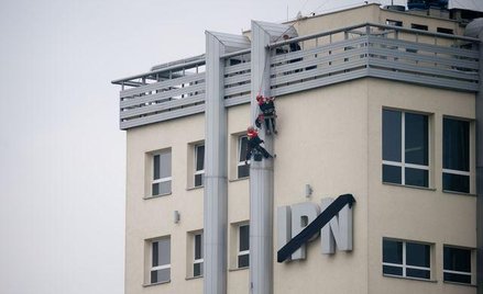 Żałoba na budynku IPN