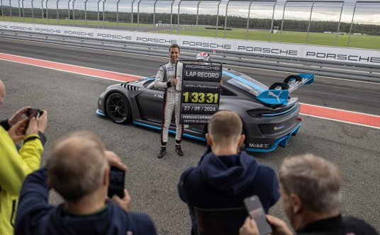 I jest rekord Silesia Ring ustanowiony przez elektryczne Porsche GT4 e-Performance