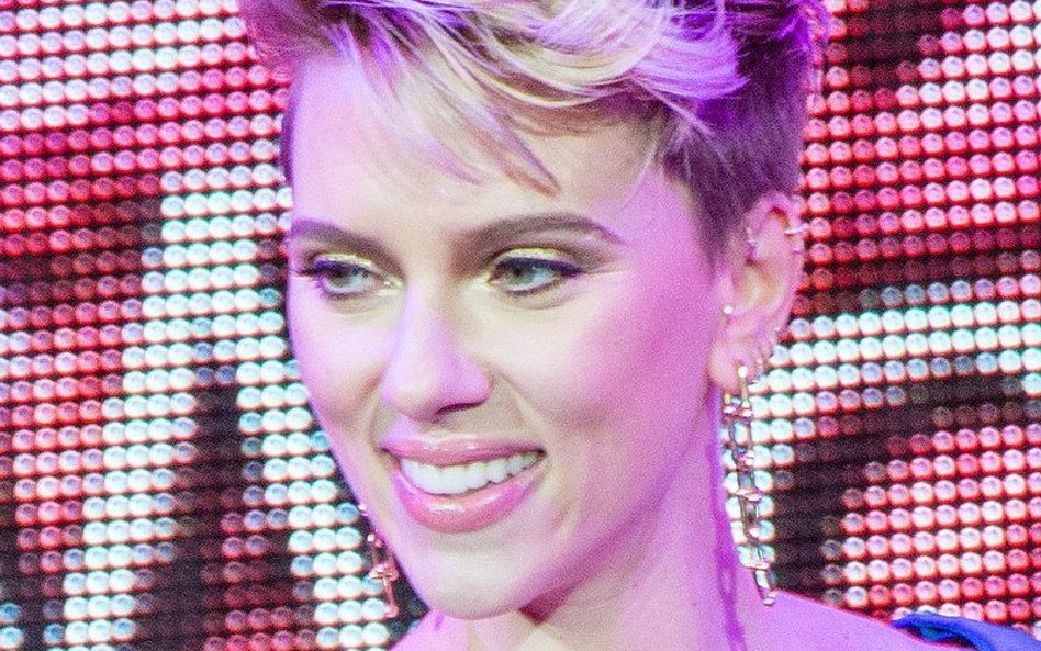 Scarlett Johansson: Powinnam móc zagrać każdą osobę i drzewo