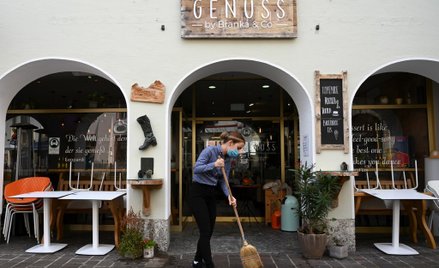 Rząd Niemiec zamyka hotele i restauracje