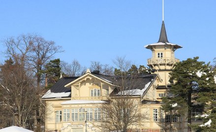 Finlandia: Dlaczego wiceminister podróżował w bagażniku?