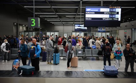 Samolot z Omanu przywiózł polskich turystów na lotnisko w Katowicach