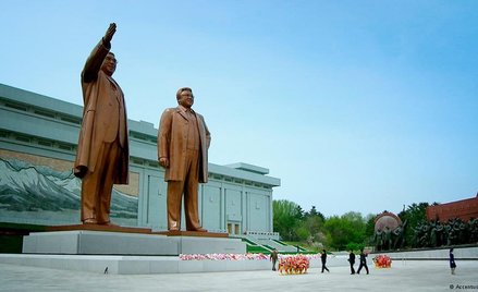 „Isang Yun w Korei Północnej i Południowej"