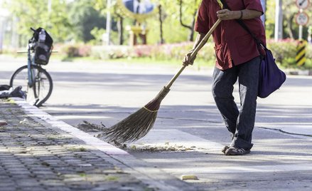 Indie: Absolwenci MBA chcą sprzątać parlament. 4607 chętnych