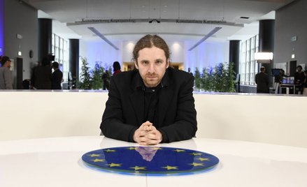 Europoseł Dobromir Sośnierz: Polska daje się upokarzać przez Unię Europejską