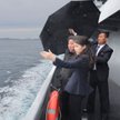 Przywódca Korei Północnej Kim Dzong Un i jego córka Kim Ju Ae odwiedzają okręt wojenny Kang Kon, aby