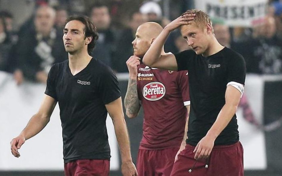 Kamil Glik (pierwszy z prawej) jest kapitanem Torino. Historię klubu z pewnością zdążył już poznać
