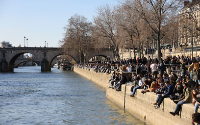 Mer Paryża nie chce weekendowego lockdownu. „To nieludzkie”