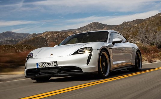 Porsche Taycan 4S