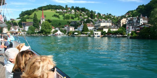 Szwajcarska turystyka rośnie. Pomogły piłka nożna kobiet i Eurowizja