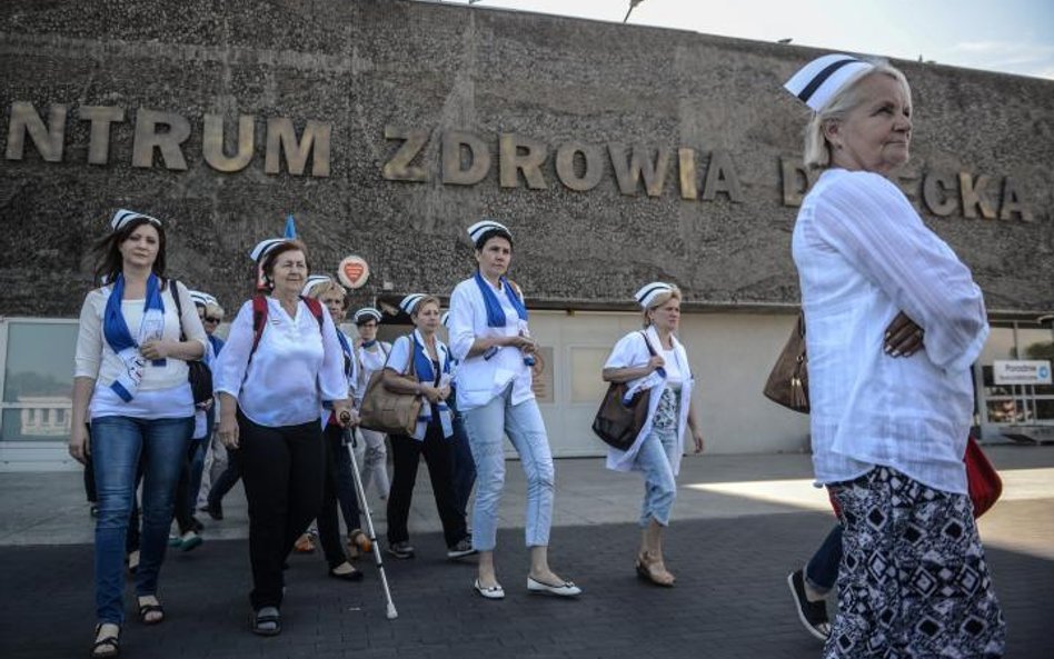 W służbie zdrowia protest za protestem. Ostatnio najgłośniejszy był ten w Centrum Zdrowia Dziecka. N