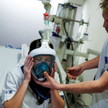 Często ratunkiem dla chorego zakażonego koronawirusem jest respirator. Na zdjęciu: szpital w Bruksel